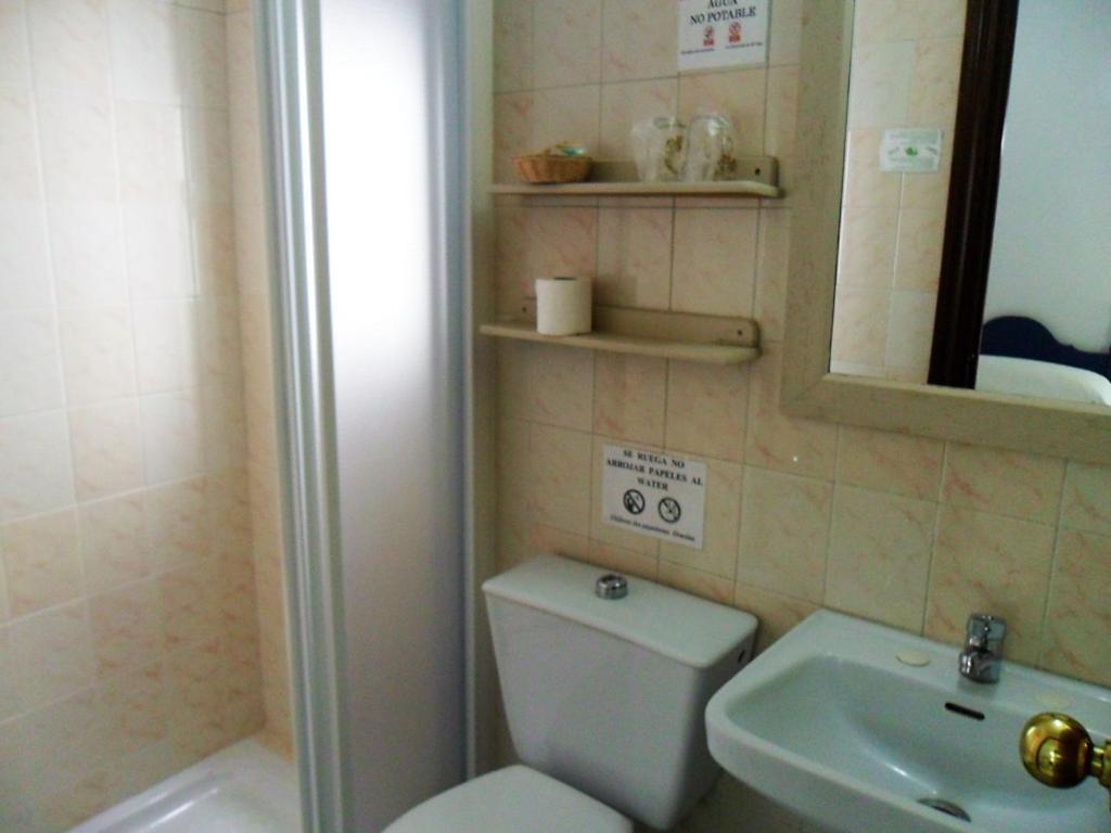 Hostal El Capi Zahora Habitación foto